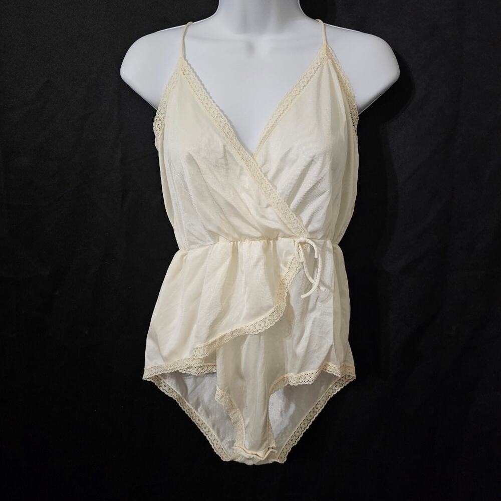 Vintage Avon Sexy Lingerie Ivory Nylon Nightgown Teddy Womens S/M
